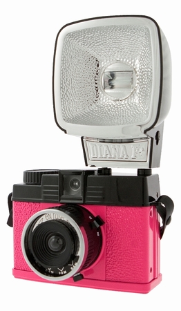 LOMOGRAPHY DIANA MINI FLASH KAMERA - PINK - EN ROSE auf einer Herne Wunschliste / Geschenkidee